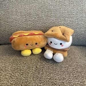 Hallmark Better Together Hotdog‎ & S'more Magnetic Plush Grill Food Toys
